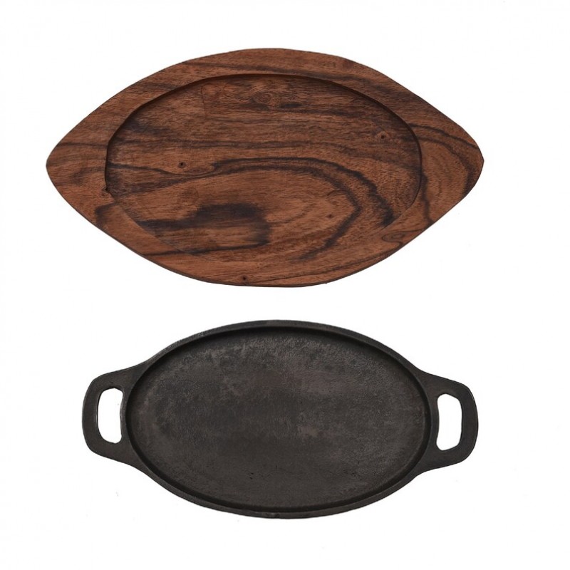 Sizzler Plate With 1 Inch Wooden Base Cast Iron Oval Shape 8.5 Inch Seasoned