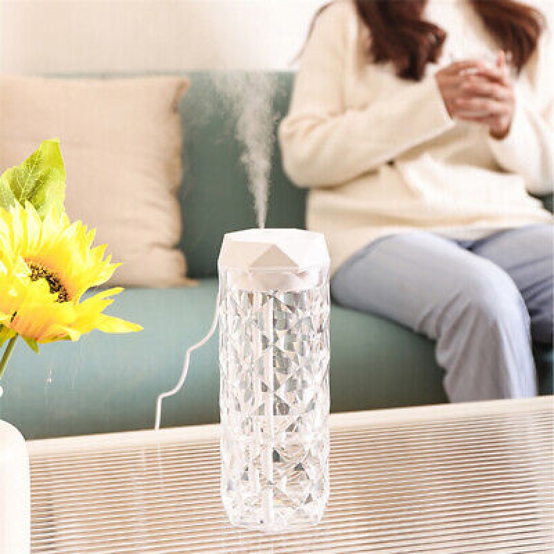 Crystal lamp with humidifier