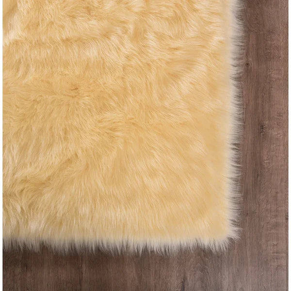 Sheep Fur Rug/Centerpiece 5x3 Ft