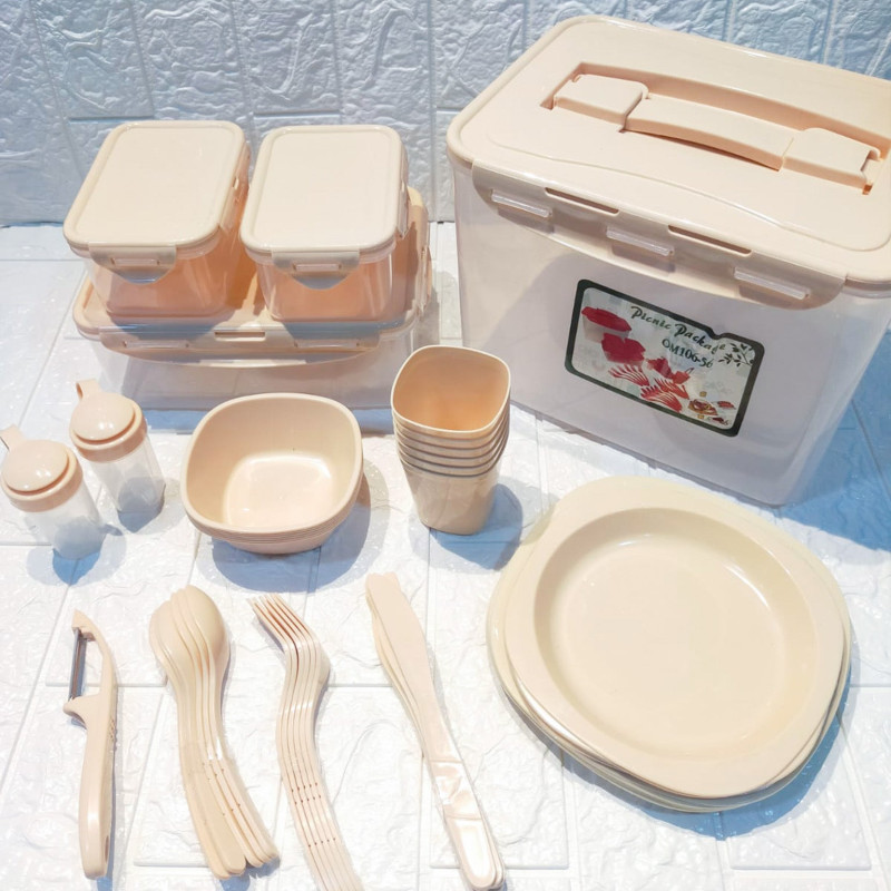 The Ultimate 49-Pieces Outdoor Picnic Set