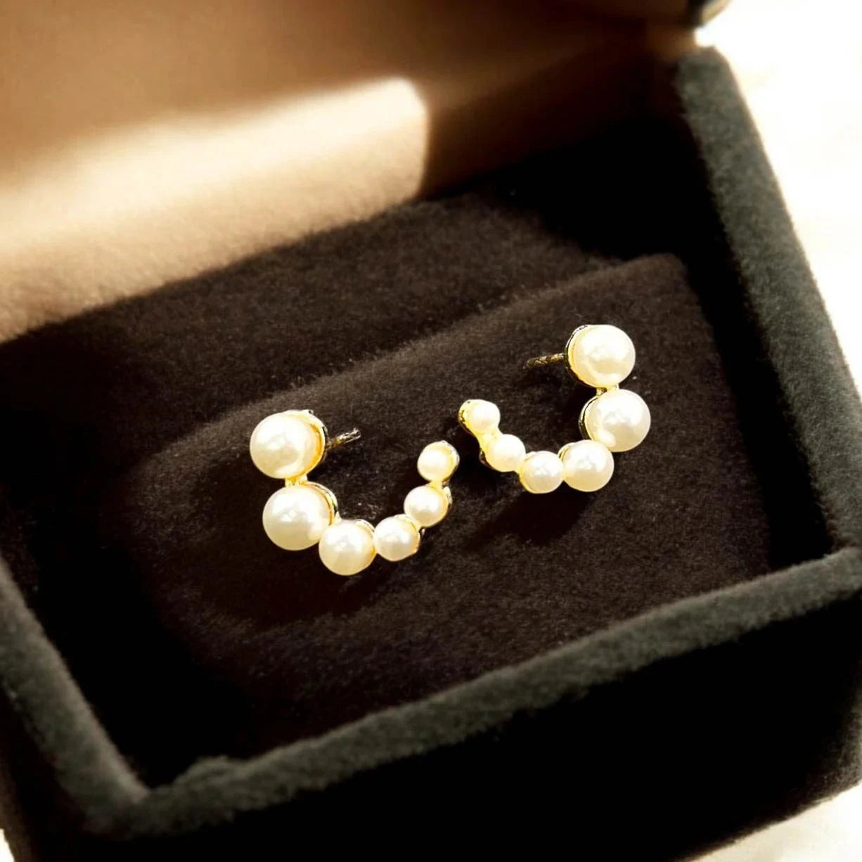 Round Pearls Tops
