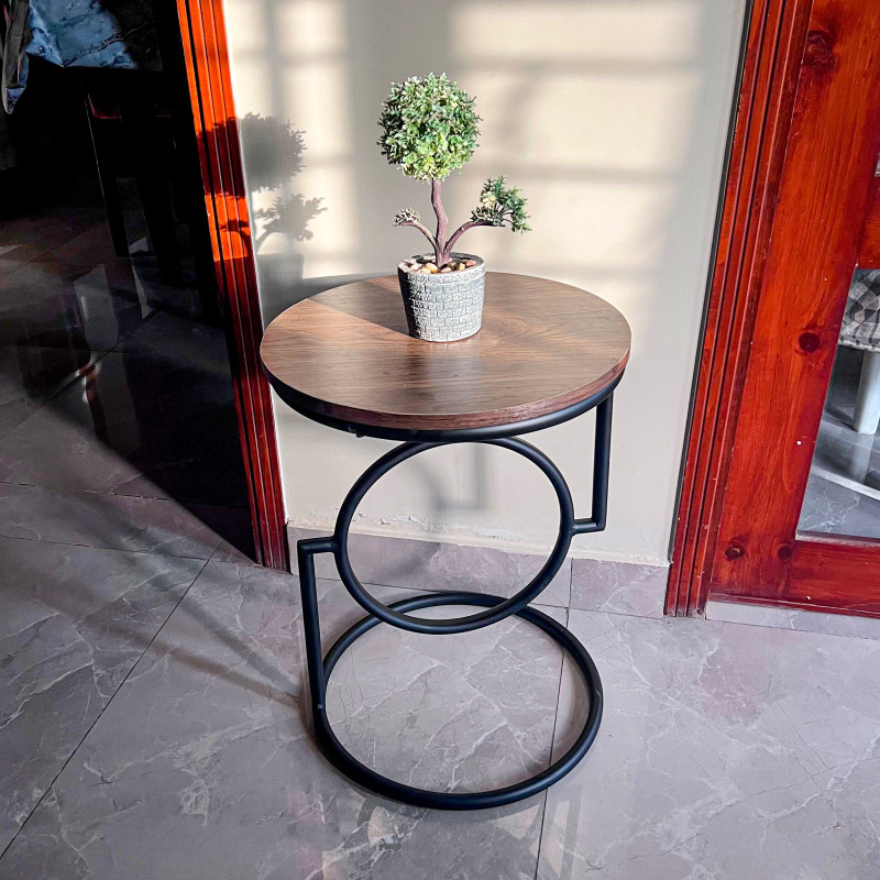 Loop Frame Accent Table by Hamzastore.pk