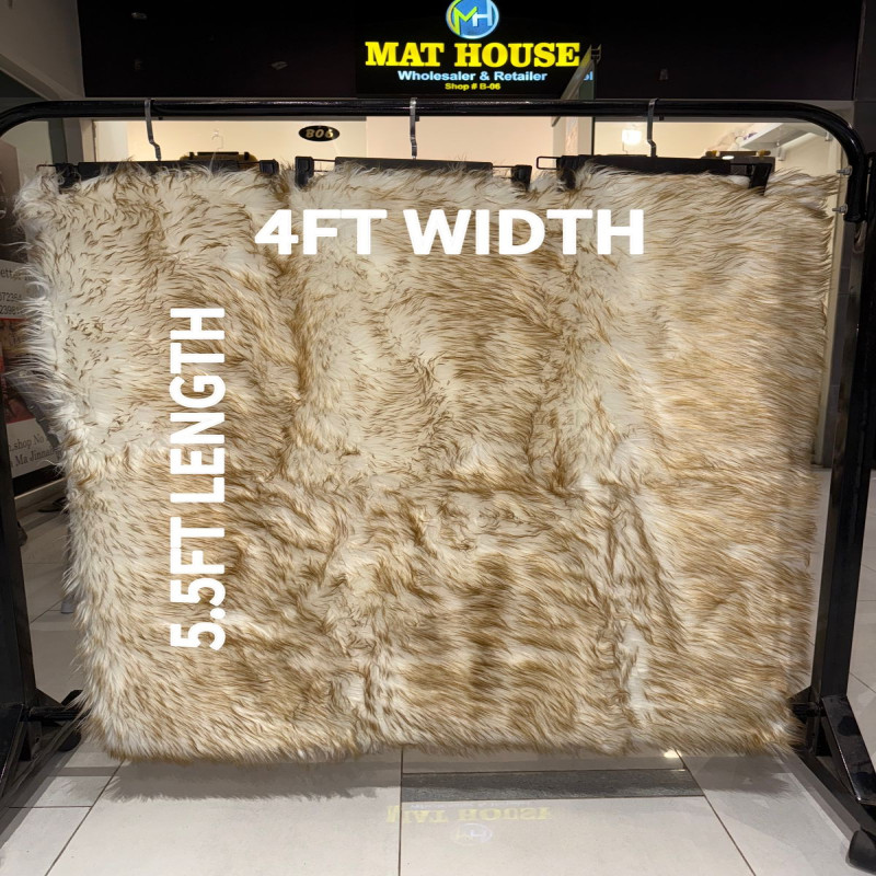 Sheep Fur Rug/Centerpiece 5.5x4 Ft