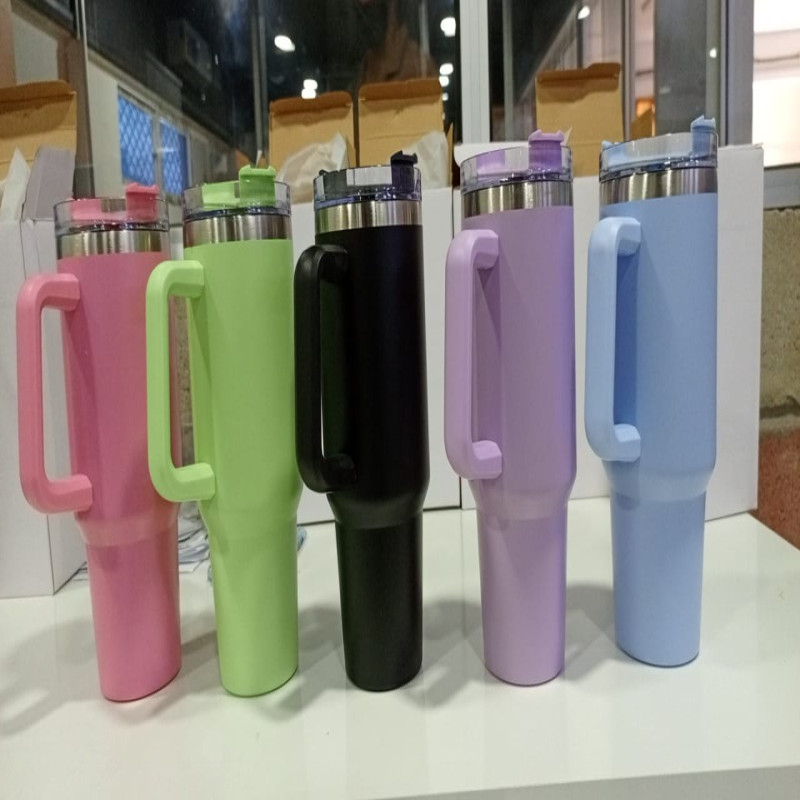 1200ml Tumbler with Handle Straw