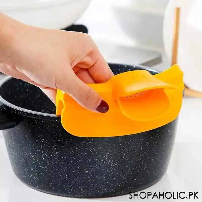 Duckbill Pot Anti-Spill Funnel