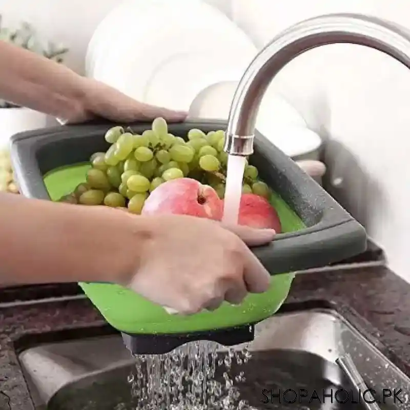 Over The Sink Silicone Collapsible Drainer Basket with Extendable Handles