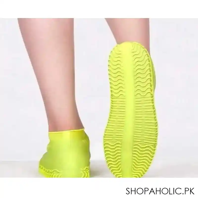 Silicone Outdoor Non-slip Waterproof Shoe Covers Portable Rain Boots Rainproof Shoes Cover Men Women Teens Anti-sand Shoe Cover (Medium)