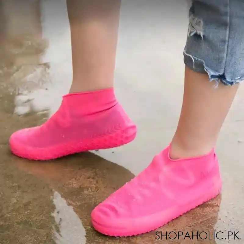 Silicone Outdoor Non-slip Waterproof Shoe Covers Portable Rain Boots Rainproof Shoes Cover Men Women Teens Anti-sand Shoe Cover (Medium)